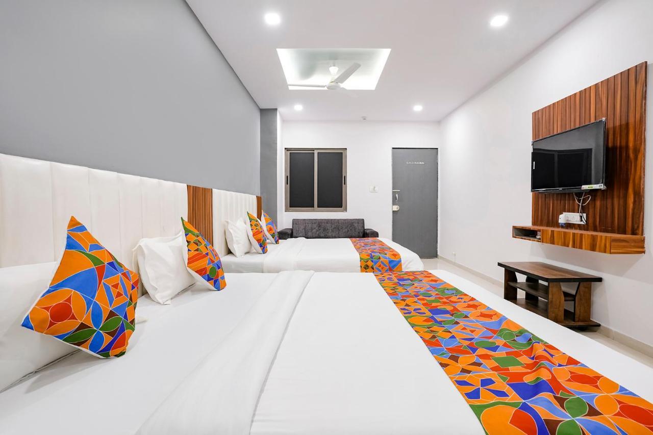 Fabhotel Magnus Сурат Экстерьер фото